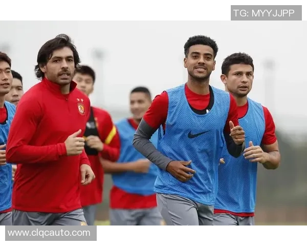 球迷热议球员交易引发激烈讨论 多方观点交锋背后深层原因分析 球迷热议球员交易引发激烈讨论 多方观点交锋背后深层原因分析