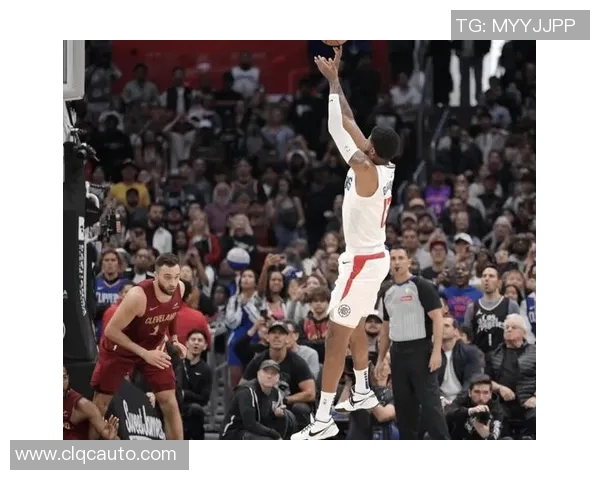 绝杀时刻第95分钟神奇逆转全场沸腾球迷欢呼掀起震撼高潮