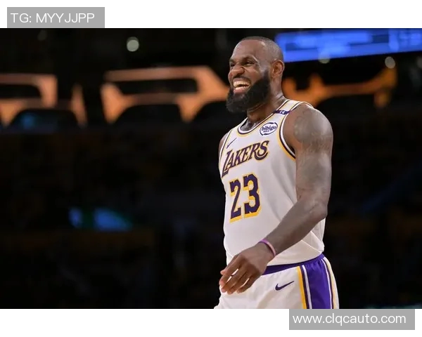 詹姆斯社媒发声回应争议事件